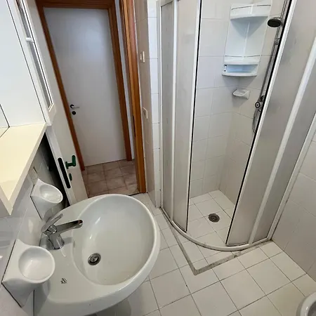 Chic Retreat For Your Holidays In Apartman
