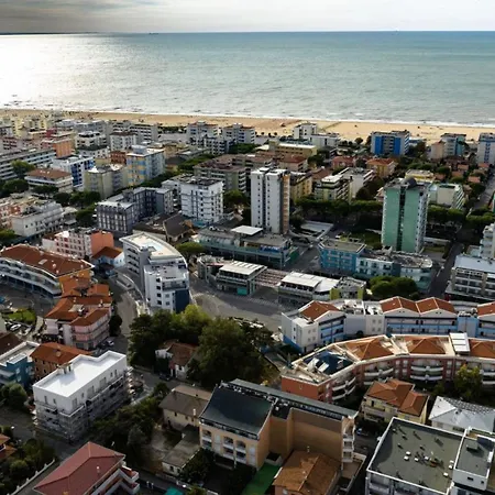 Chic Retreat For Your Holidays In Bibione