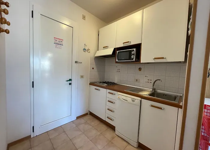 Chic Retreat For Your Holidays In *