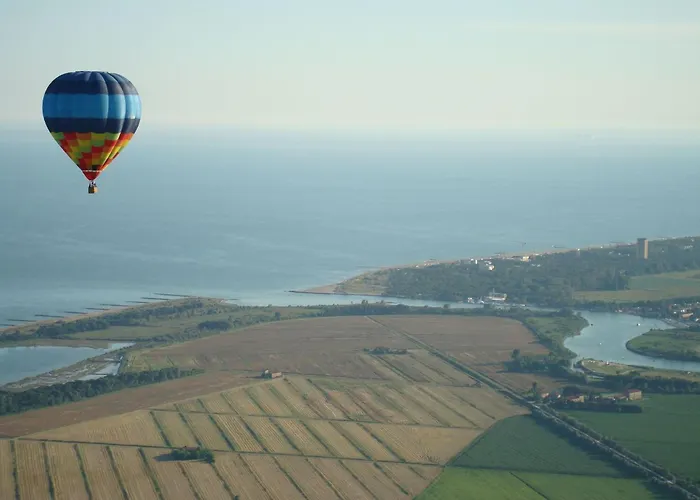 Apartman Chic Retreat For Your Holidays In